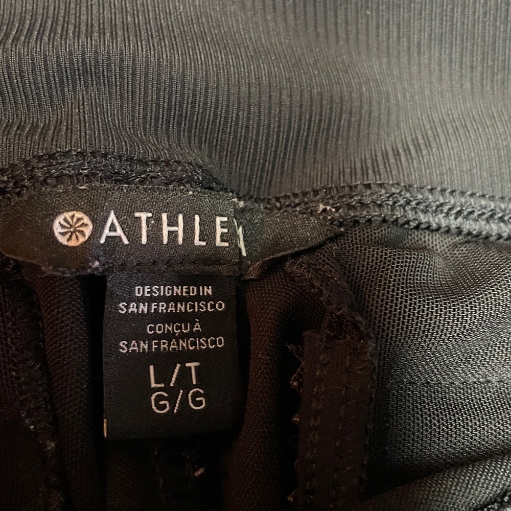 ATHLETA Venice High
Rise Jogger Black Size L/T. - Picture 9 of 14
